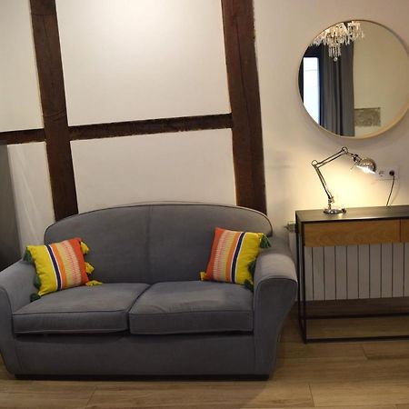 Opera Suites Fidelio , Cozy Studio In The Very Center Of Madrid Exterior photo