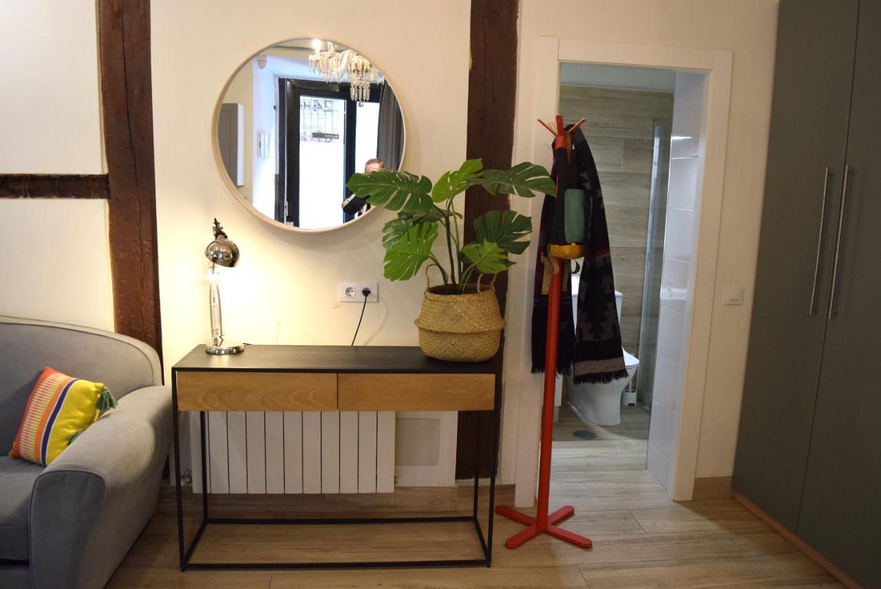 Opera Suites Fidelio , Cozy Studio In The Very Center Of Madrid Exterior photo